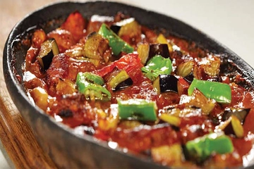 Kuzu Etli Güveç Tarifi ve Malzemeleri